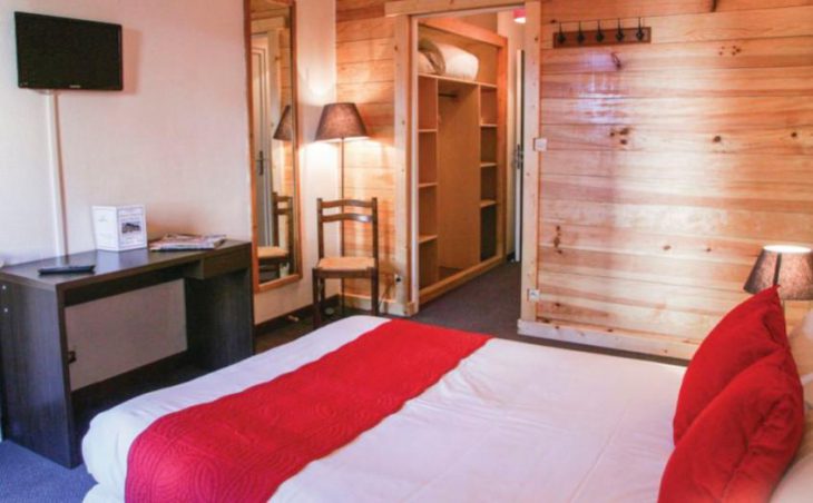 Hotel de la Valentin, Les Deux Alpes, Bed
